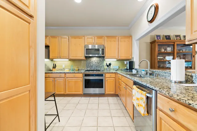 $549,900 | 5373 5th Fairway Drive, Hollywood, SC 29449