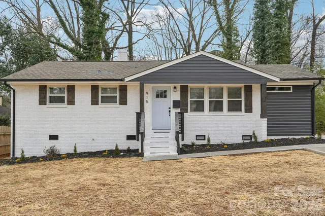 $359,900 | 915 Crestmere Street, Charlotte, NC 28208