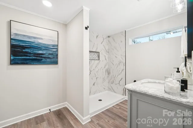 $359,900 | 915 Crestmere Street, Charlotte, NC 28208