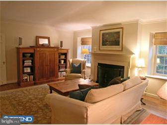 21 Chestnut Lane Wayne, PA 19087 - Photo 3 of 12 Gallery Image 3