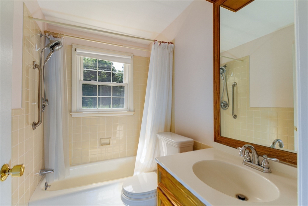 75 Ridge Road Holliston, MA 01746 - Photo 22 of 34 Gallery Image 22