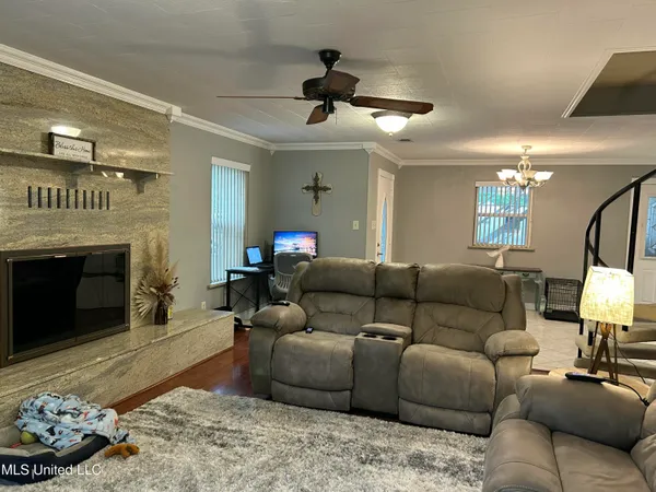 $2,200 | 14008 Dundeewood Road, Biloxi, MS 39532