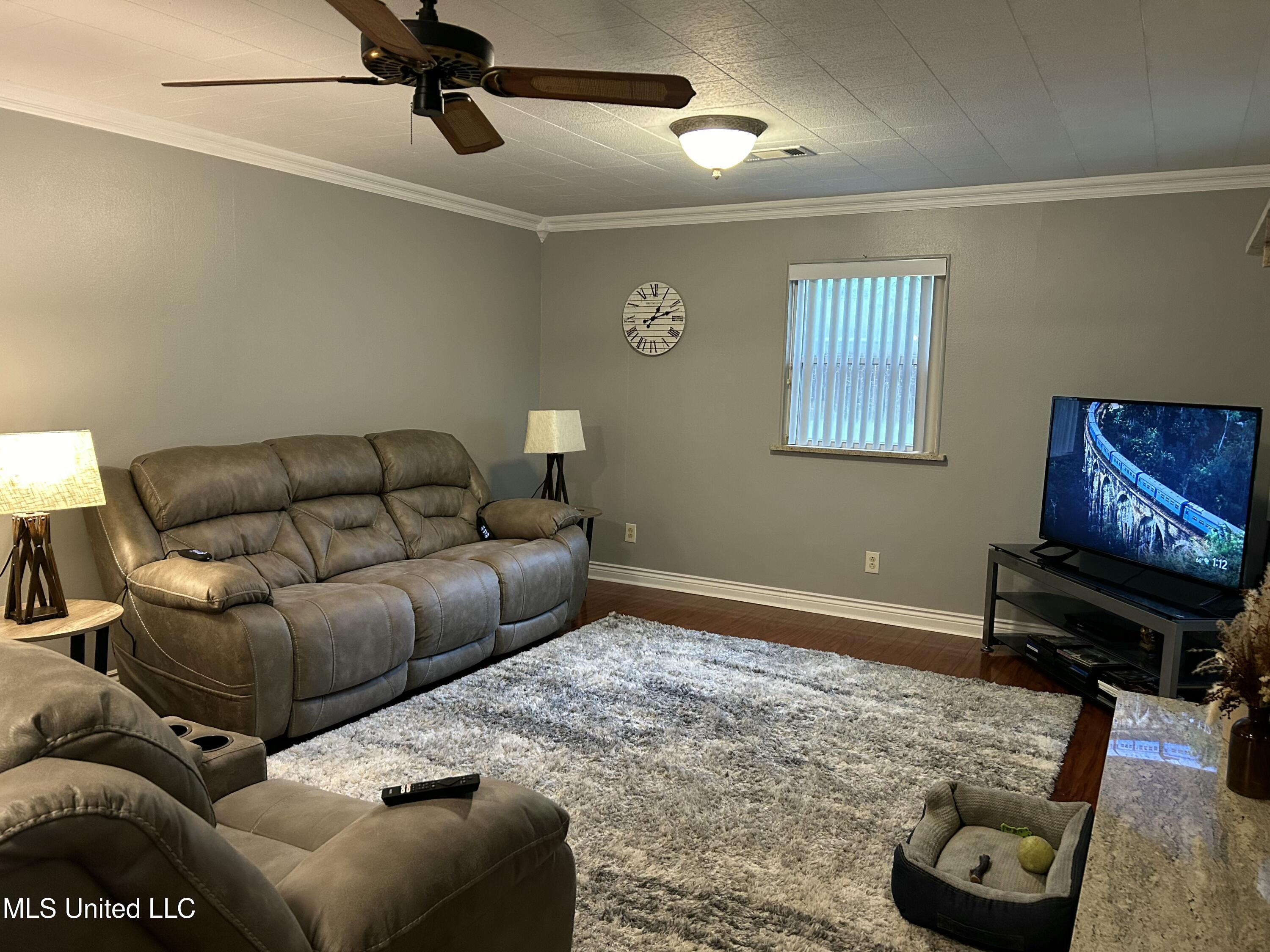 14008 Dundeewood Road Biloxi, MS 39532 - Photo 6 of 22 IMG_2007