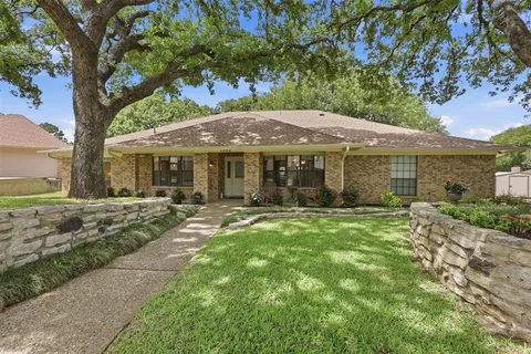 $475,000 | 1902 Red Cypress Court, Arlington, TX 76012