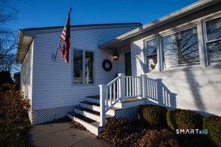 10 Edwards Road Old Saybrook, CT 06475 - Photo 2 of 31