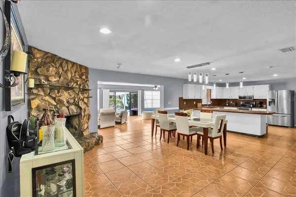 $700,000 | 6124 Lynn Road, Tampa, FL 33625
