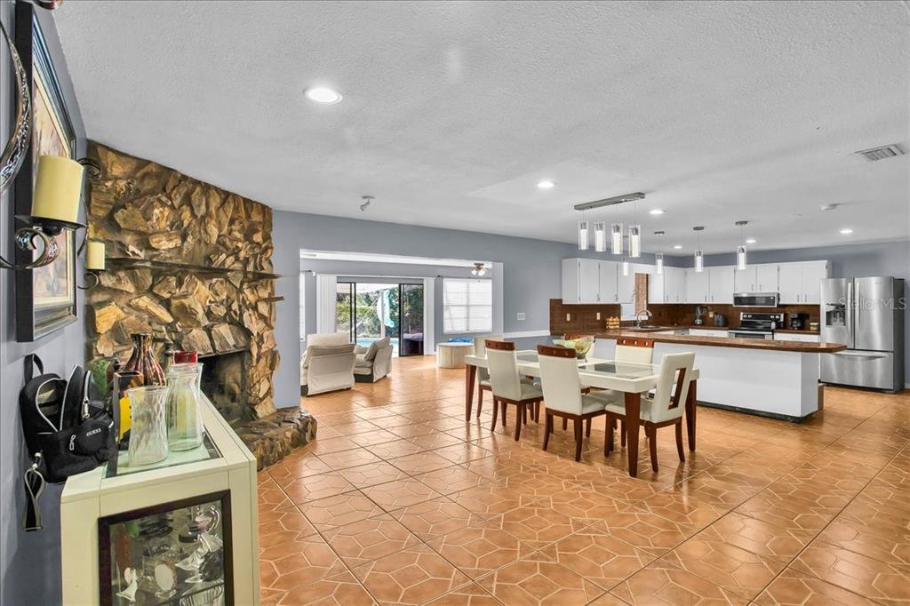 6124 Lynn Road Tampa, FL 33625 - Photo 39 of 84