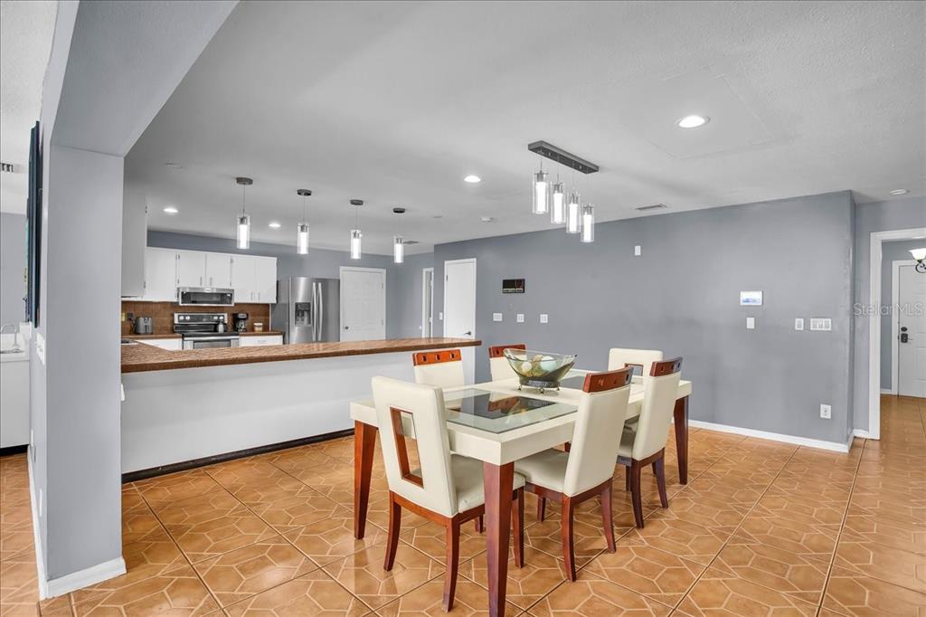 6124 Lynn Road Tampa, FL 33625 - Photo 40 of 84