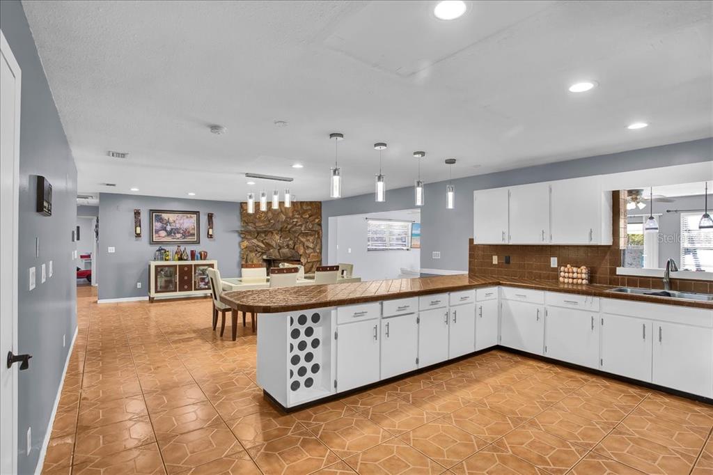 6124 Lynn Road Tampa, FL 33625 - Photo 44 of 84