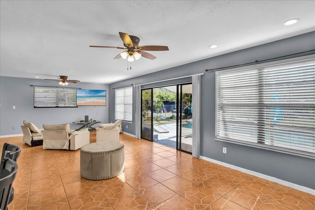 6124 Lynn Road Tampa, FL 33625 - Photo 51 of 84