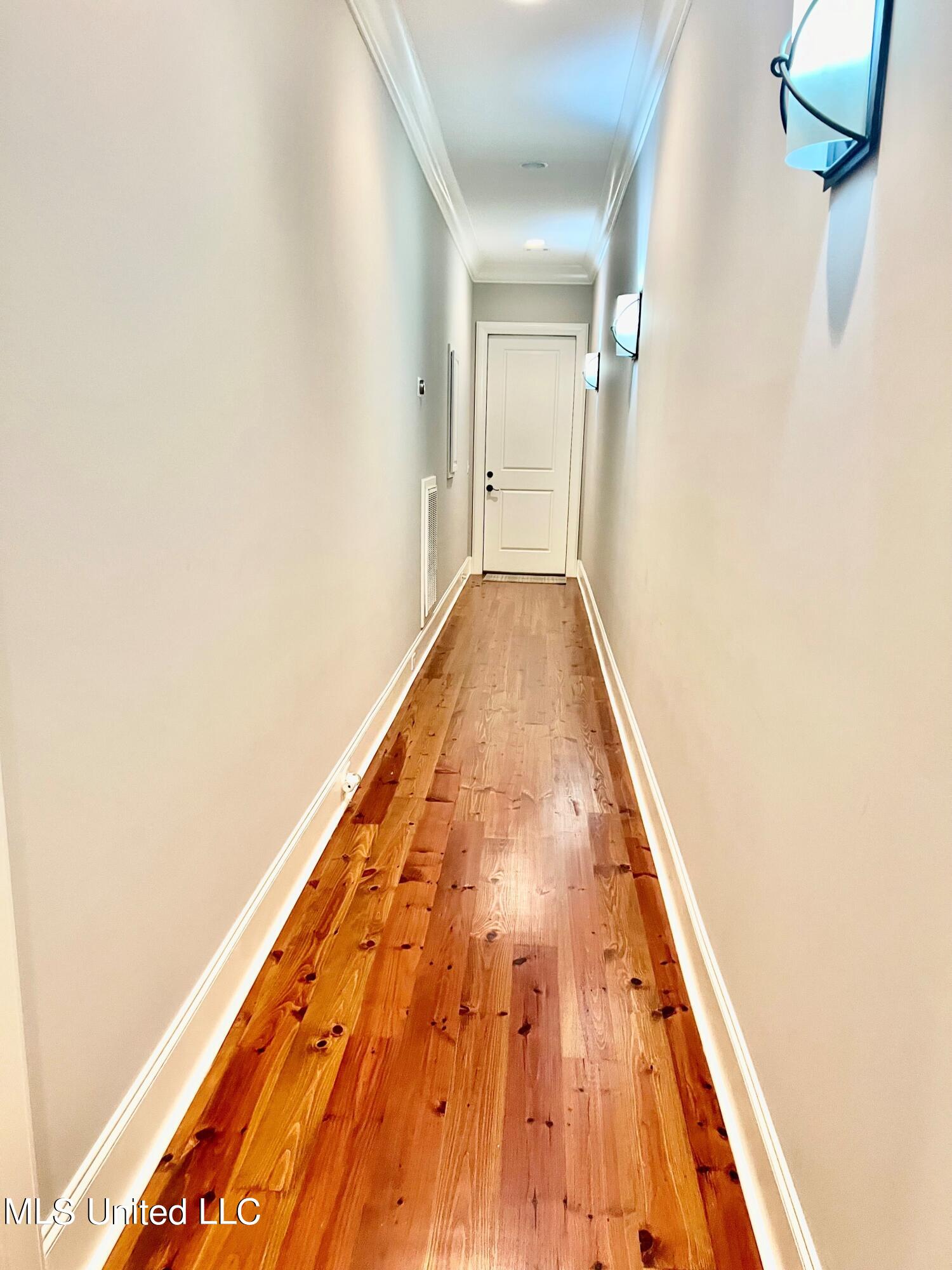 208 Eastpark Street Ridgeland, MS 39157 - Photo 21 of 25 hallway