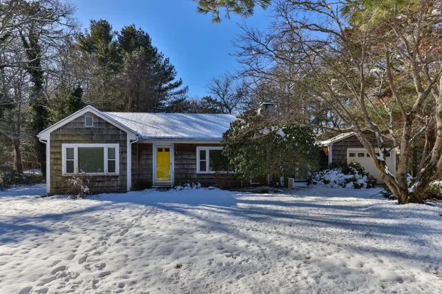$775,000 | 351 Swift Avenue, Osterville, MA 02655