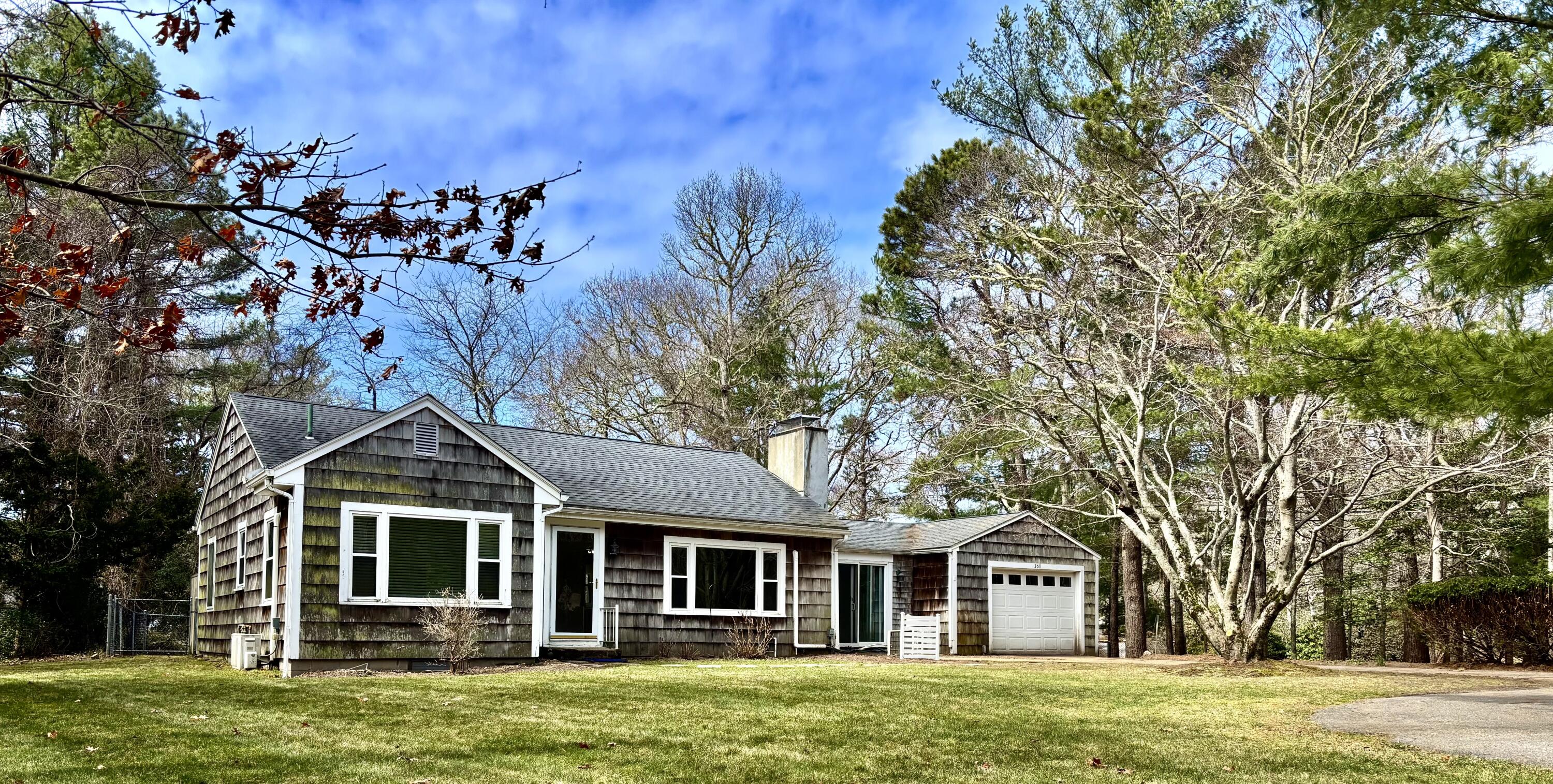 351 Swift Avenue Osterville, MA 02655 - Photo 2 of 24 IMG_4667