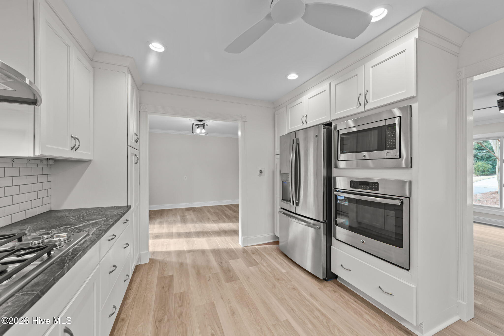 712 Beaver Dam Road Raleigh, NC 27607 - Photo 16 of 30 26-web-or-mls-VB4A1353