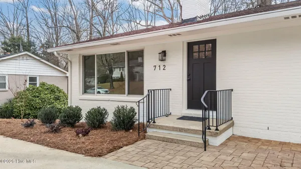 $899,000 | 712 Beaver Dam Road, Raleigh, NC 27607