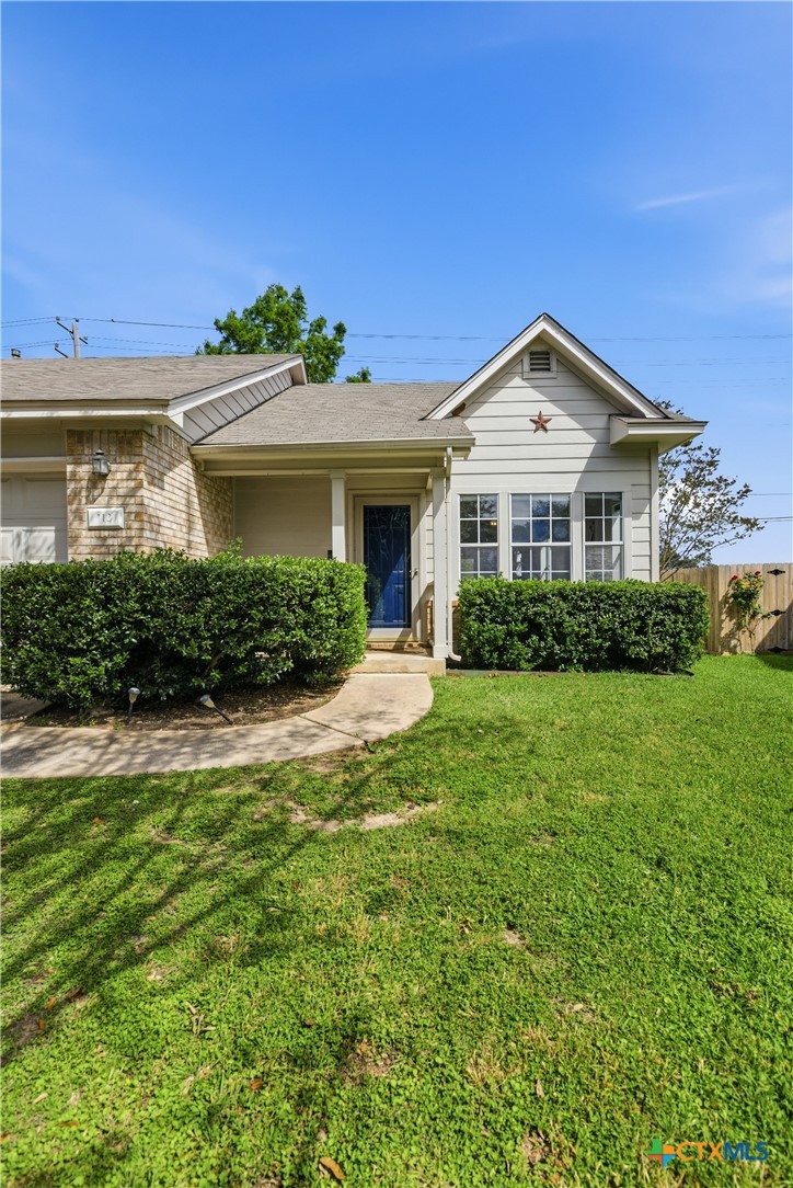 112 Prairie Springs Loop Georgetown, TX 78626 - Photo 2 of 28