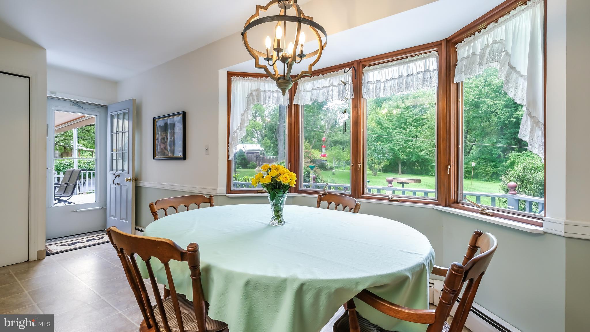 3751 Detweiler Road Chalfont, PA 18914 - Photo 27 of 61 Kitchen w/Walkout Bay Window