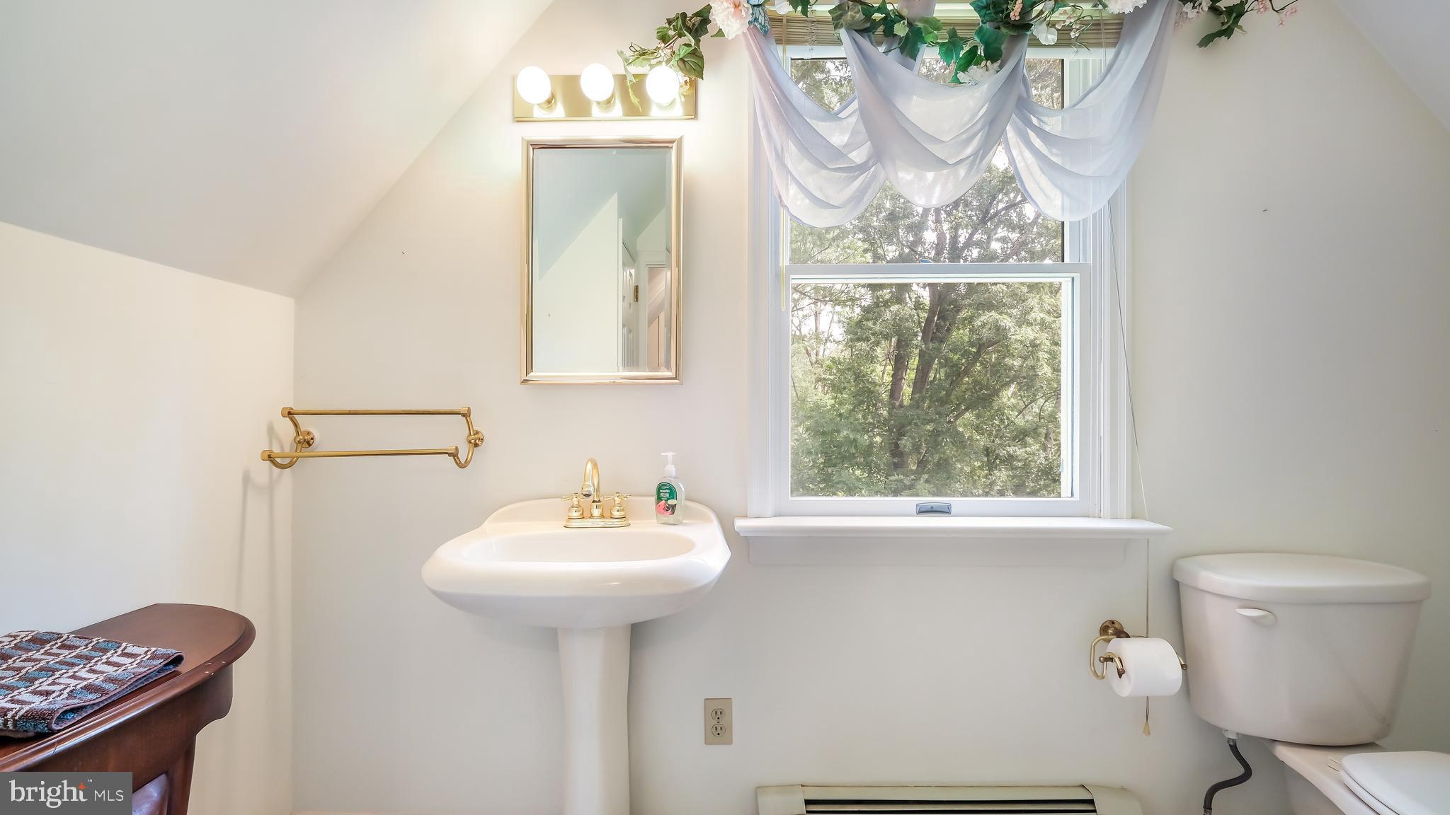 3751 Detweiler Road Chalfont, PA 18914 - Photo 47 of 61 Attached 2 Story In-Law Suite Full Bath