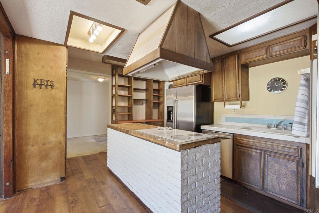14037 Proctor Valley Road Jamul, CA 91935 - Photo 10 of 34