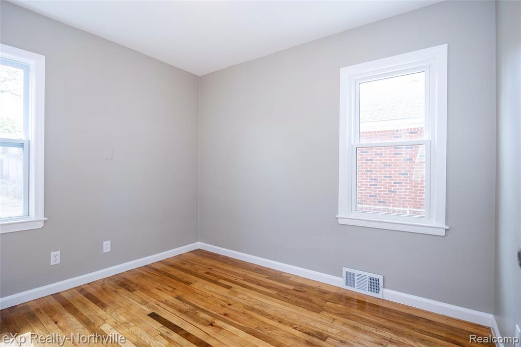 423 Campbell Street River Rouge, MI 48218 - Photo 19 of 32