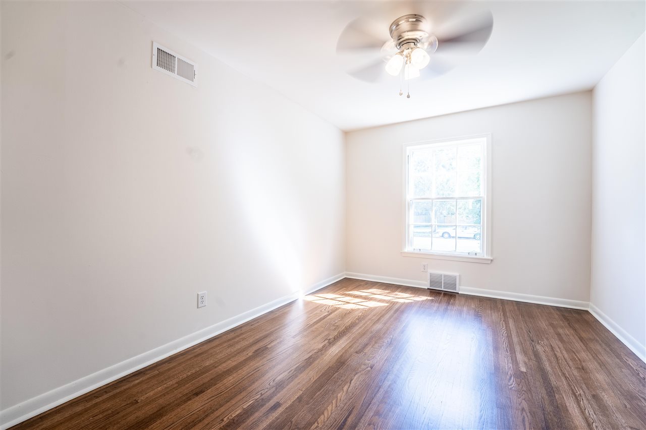 5264 Sequoia Road Memphis, TN 38120 - Photo 14 of 22