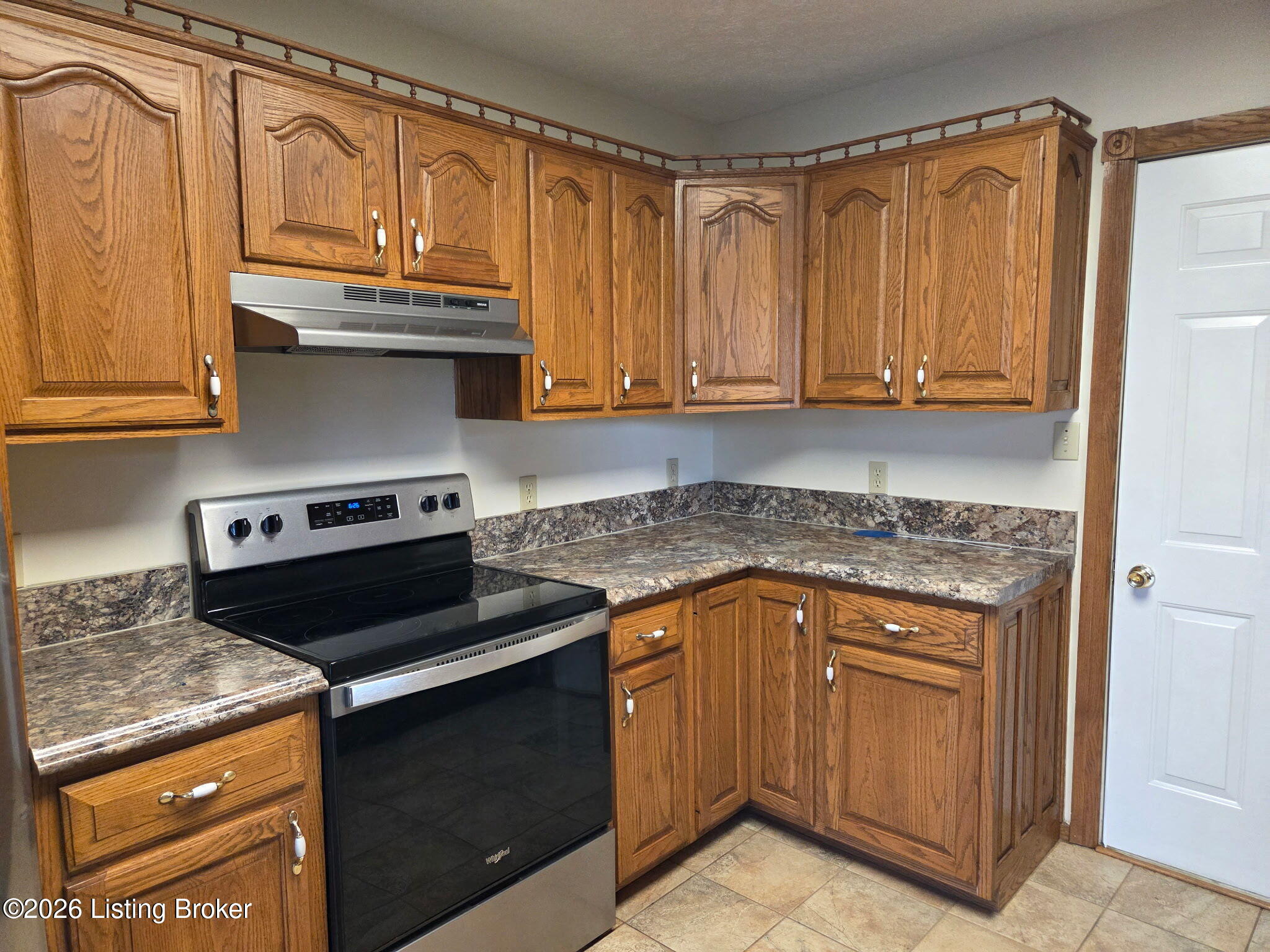 230 Beech Grv Road Shepherdsville, KY 40165 - Photo 21 of 43 20260529_182814 (1)