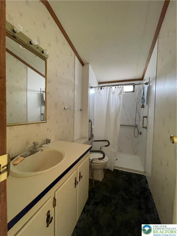 Best Avenue Walnutport, PA 18088 - Photo 10 of 11 Guest Bath