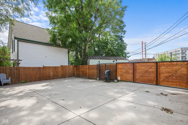 $980,000 | 543 Fletcher Avenue, Indianapolis, IN 46203