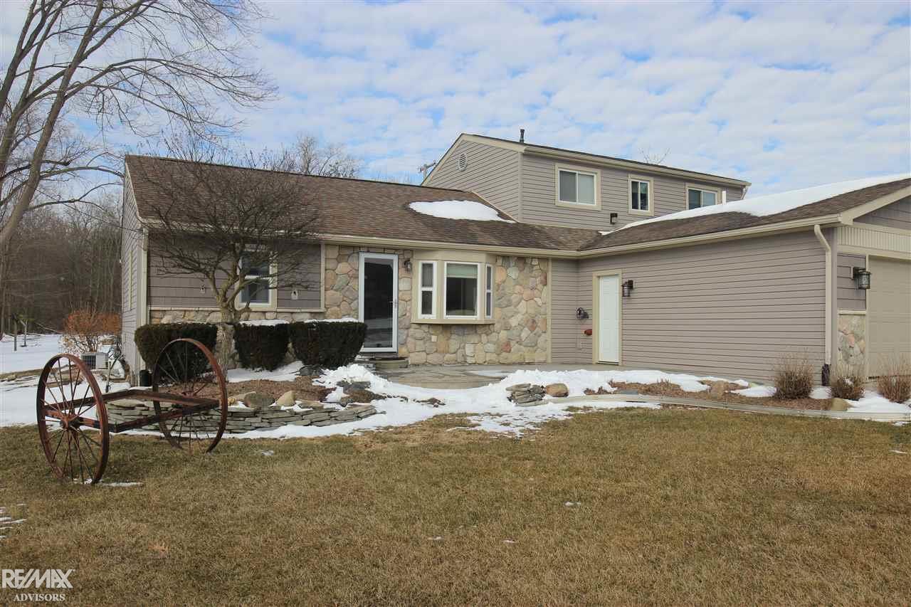 55389 Fairchild Road Macomb, MI 48042 - Photo 6 of 61 50006995-5.JPG