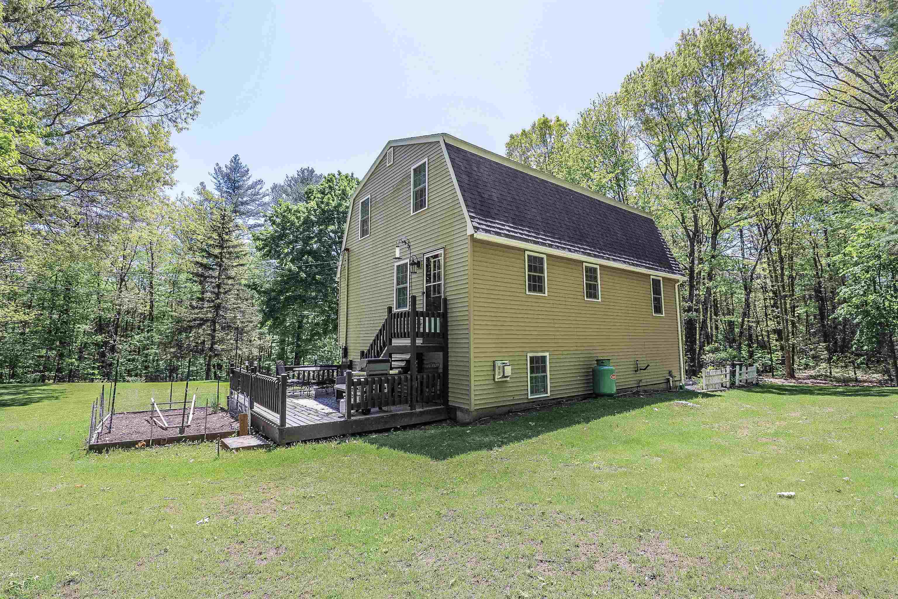 8 Colby Road Kingston, NH 03848 - Photo 39 of 40