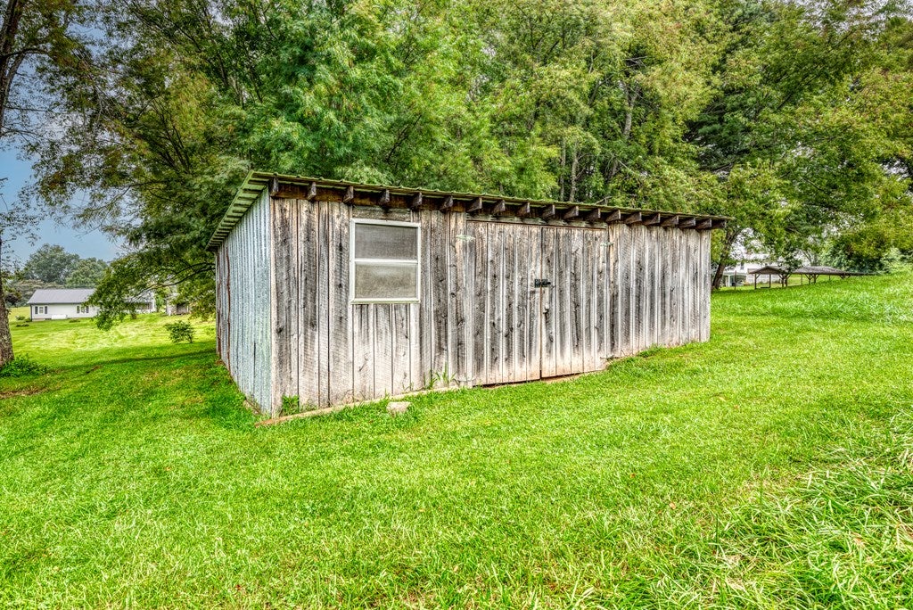 128 Dry Fork Road Chilhowie, VA 24319 - Photo 9 of 34 Gallery Image 9
