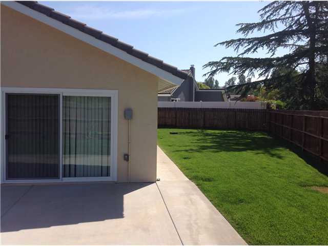 13245 Vinter Way Poway, CA 92064 - Photo 17 of 17 Large side yard