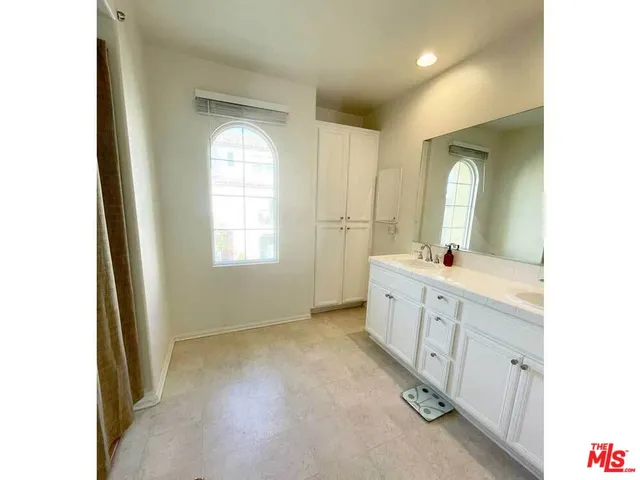 $3,750 | 10533 Maple Lane, Santa Fe Springs, CA 90670