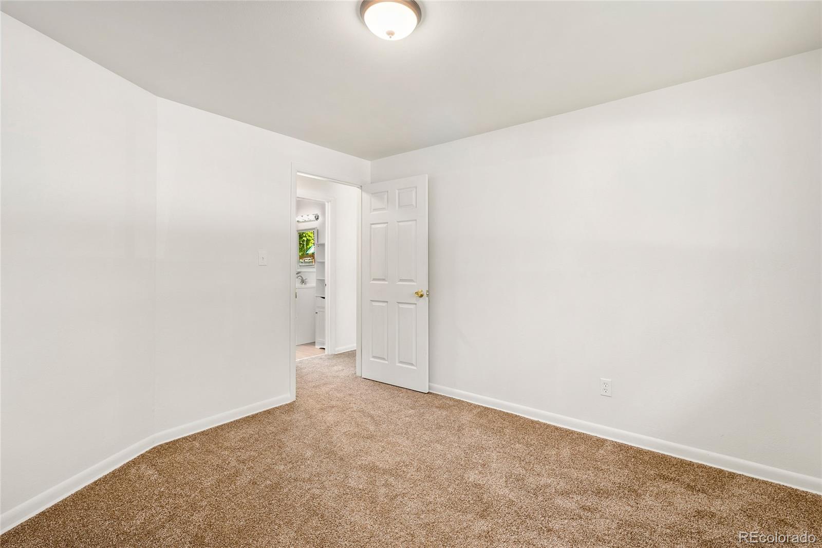 1044 Briarwood Road Fort Collins, CO 80521 - Photo 16 of 19 Gallery Image 16