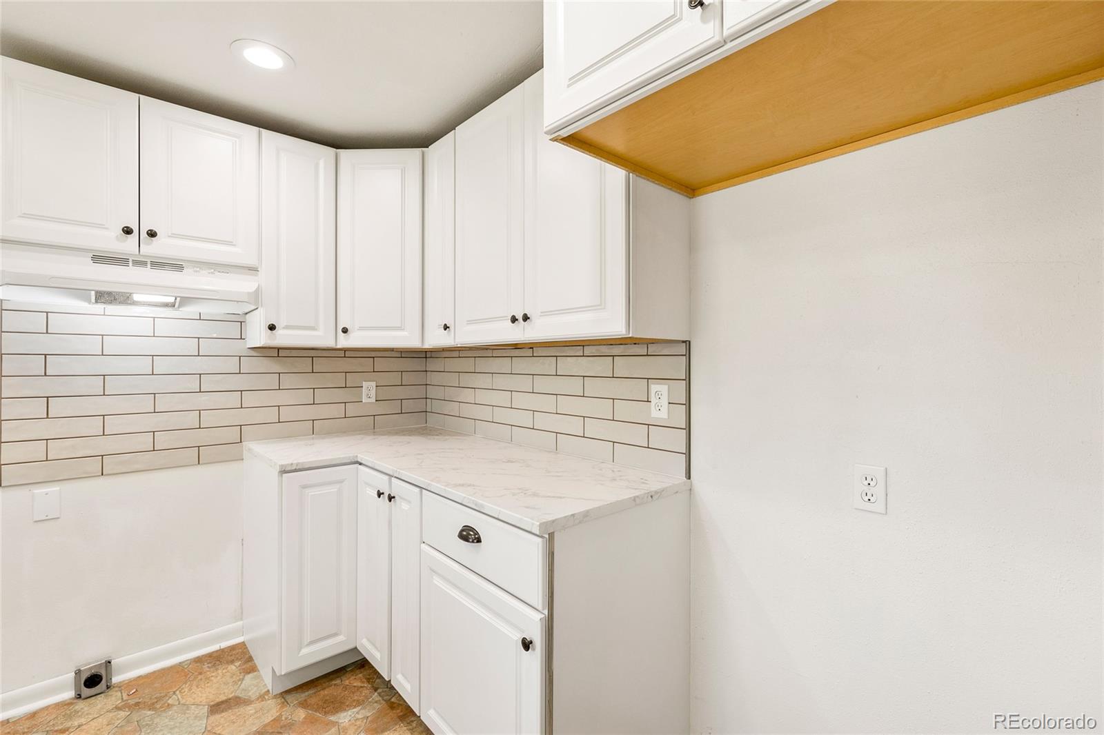 1044 Briarwood Road Fort Collins, CO 80521 - Photo 10 of 19 Gallery Image 10