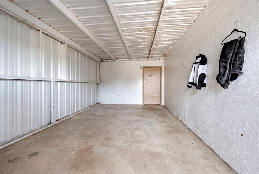 12255 Strittmatter Road Pilot Point, TX 76258 - Photo 22 of 33