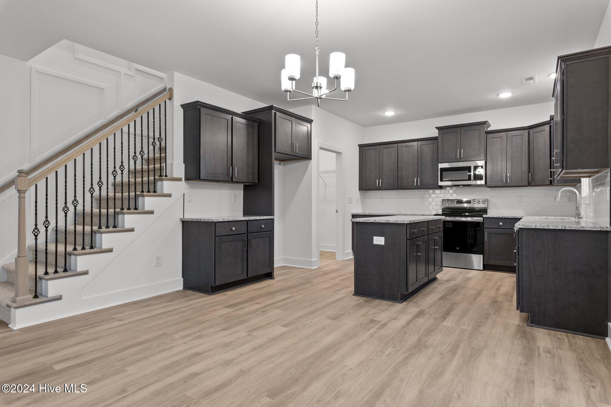 204 Grove Walk Road Raeford, NC 28376 - Photo 10 of 36 10-web-or-mls-707A9884