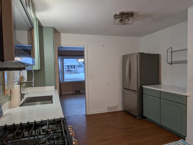 $249,900 | 3618 Maple Avenue, McHenry, IL 60050