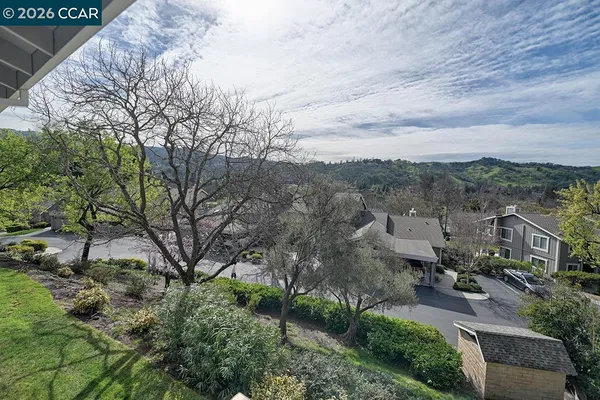 $898,000 | 839 Terra California Drive, Unit 3, Walnut Creek, CA 94595