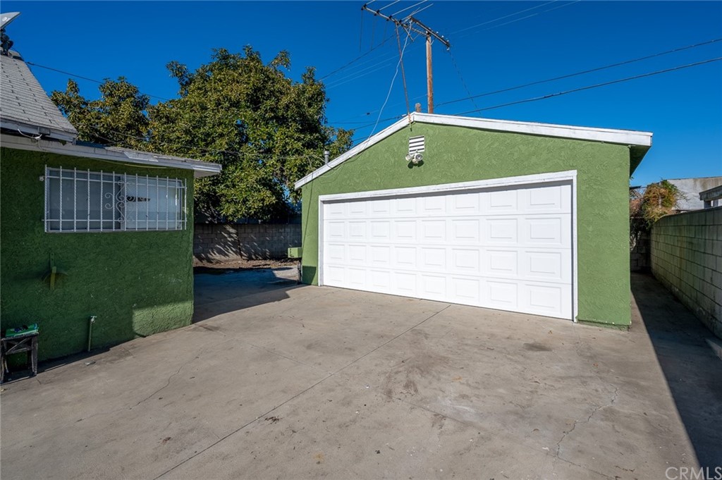 355 West Spruce Street Compton, CA 90220 - Photo 24 of 27 a view of backyard of house