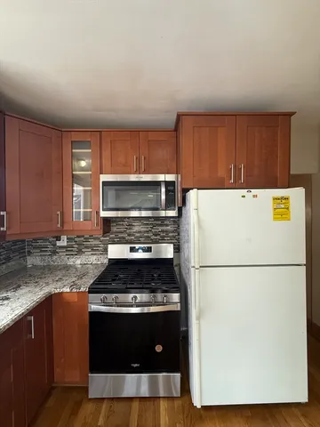 $3,300 | 438 Broadway, Unit 1, Somerville, MA 02145