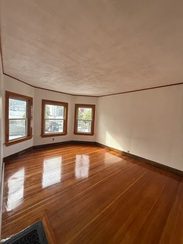 $3,300 | 438 Broadway, Unit 1, Somerville, MA 02145