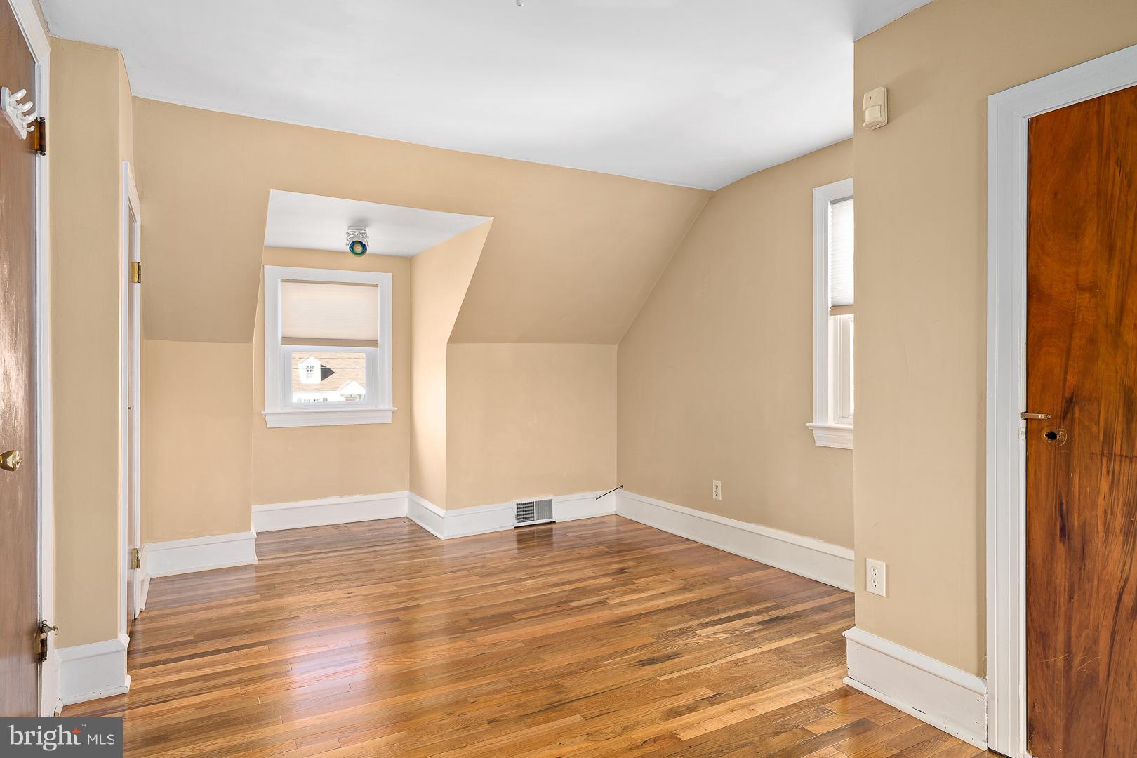 30 Rutledge Avenue Ewing, NJ 08618 - Photo 14 of 25 2nd Bedroom