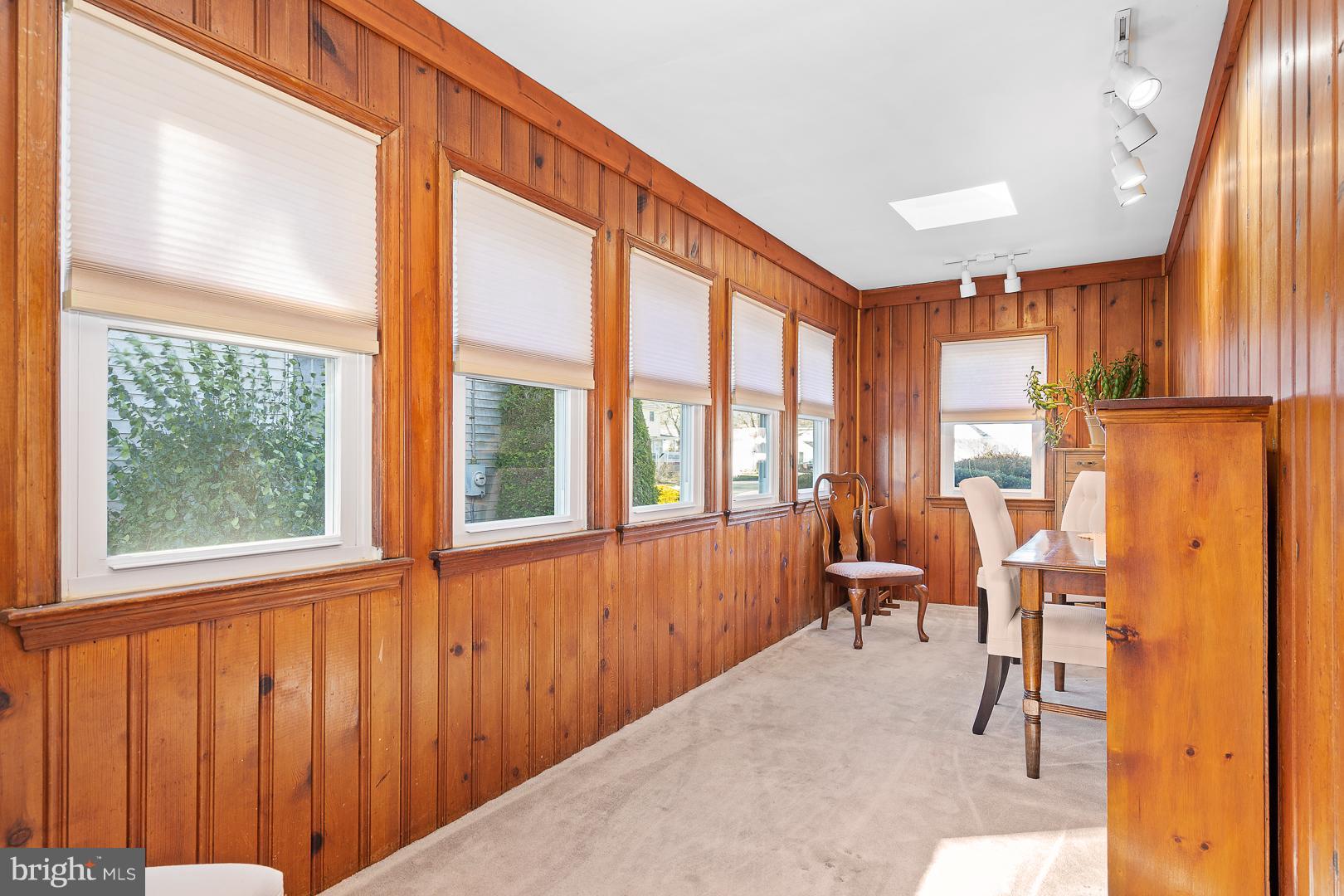 30 Rutledge Avenue Ewing, NJ 08618 - Photo 6 of 25 Enclosed Porch / All Season Room