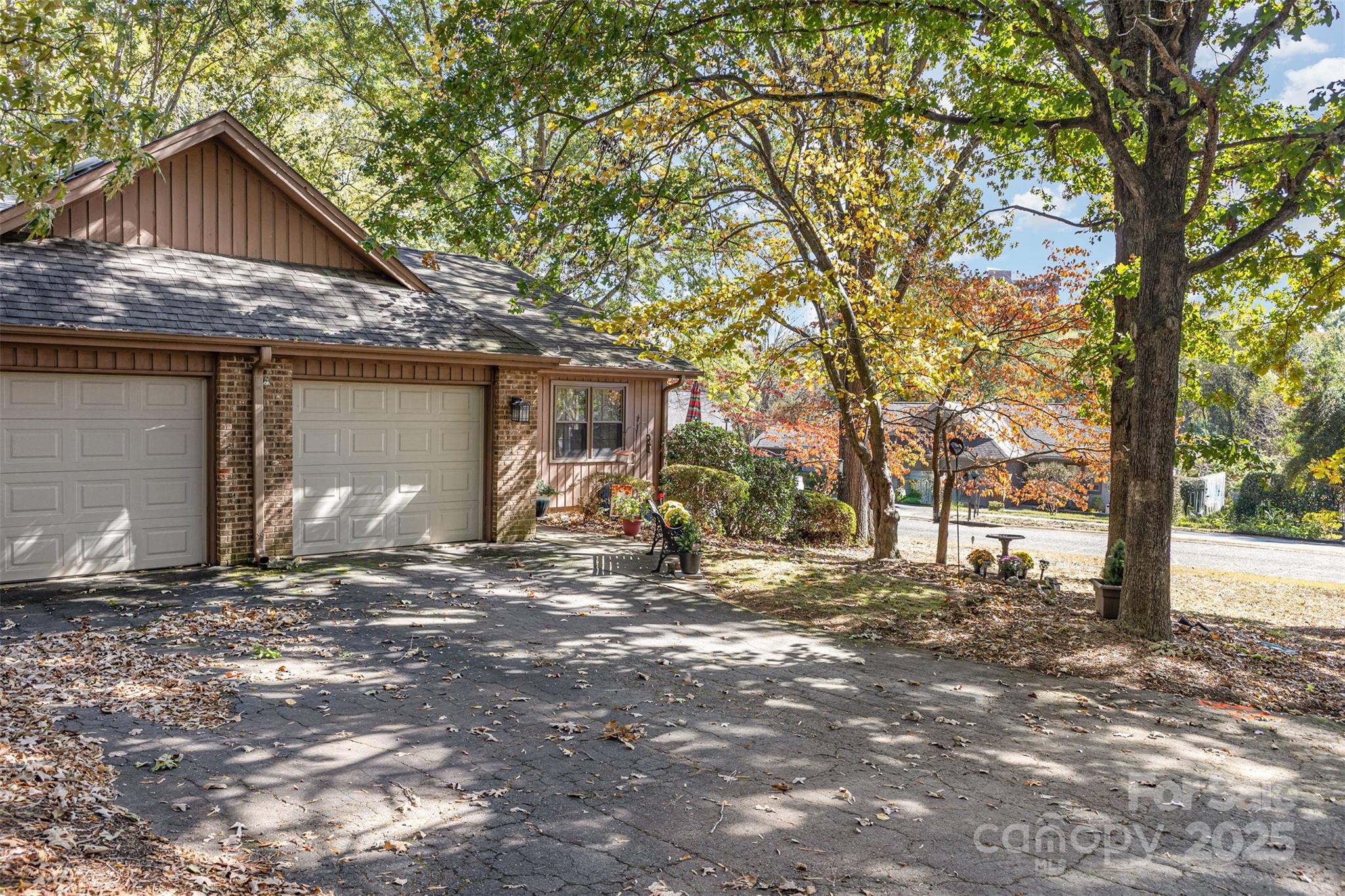 2762 Victory Court, Unit F8 Fort Mill, SC 29715 - Photo 5 of 27 a view of a house with backyard and trees