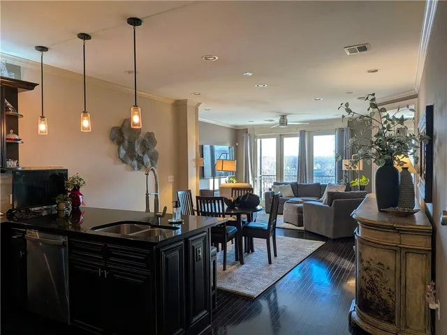 $449,500 | 10531 Mission Road, Unit 204B, Leawood, KS 66206