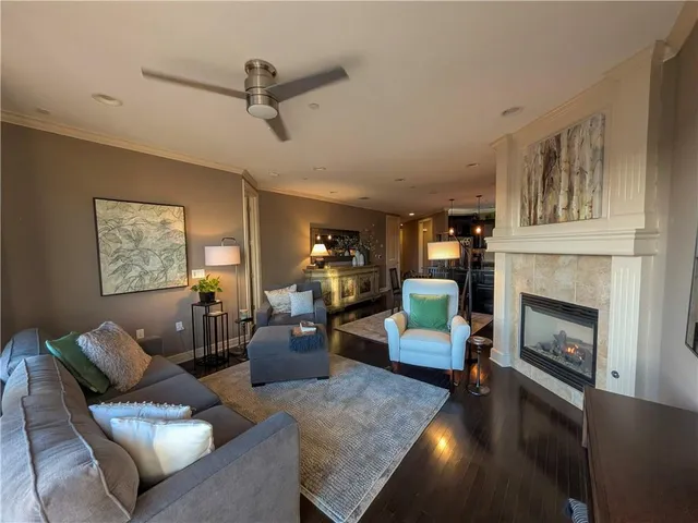 $449,500 | 10531 Mission Road, Unit 204B, Leawood, KS 66206