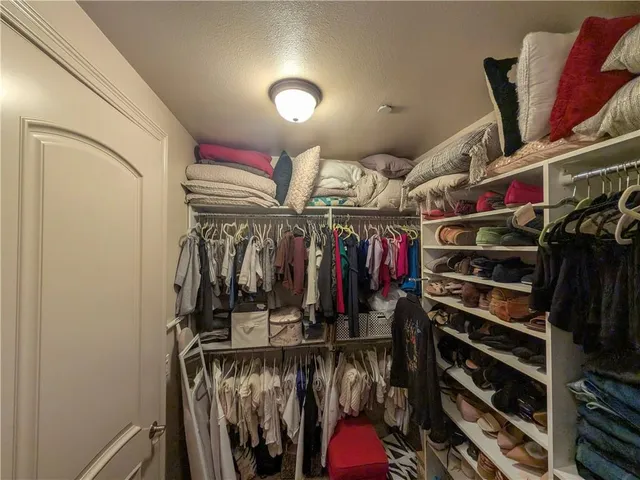 $449,500 | 10531 Mission Road, Unit 204B, Leawood, KS 66206