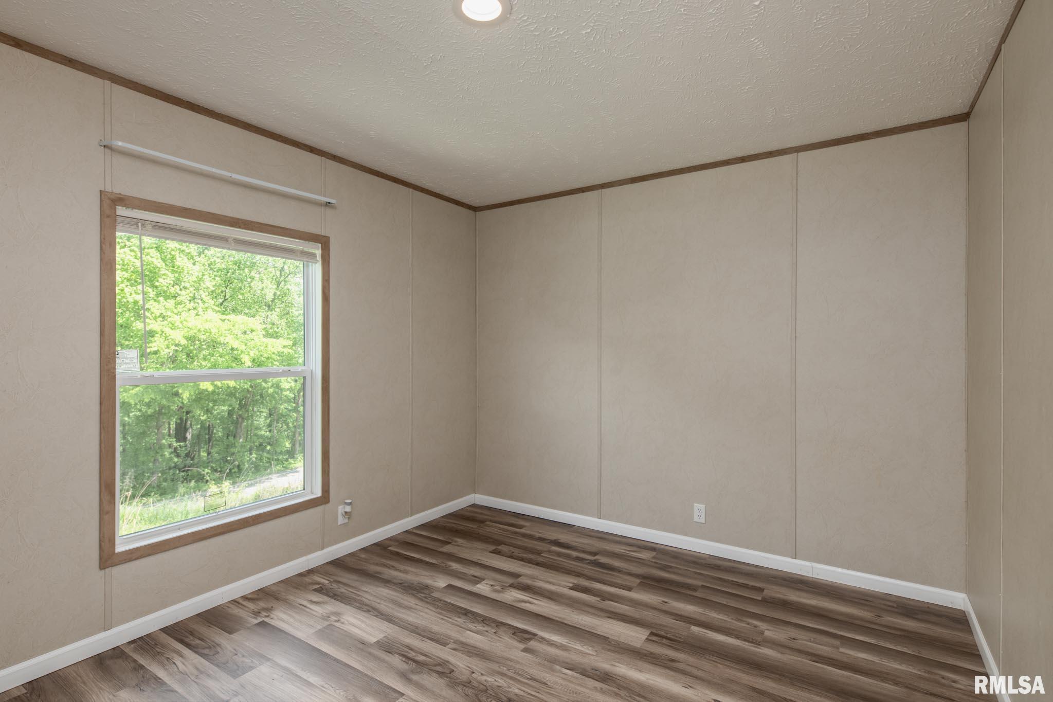 9049 Grassy Road Marion, IL 62959 - Photo 15 of 28