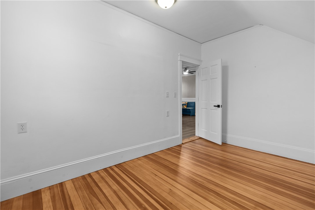 334 Jastram Street, Unit 2 Providence, RI 02908 - Photo 16 of 23 2nd bedroom